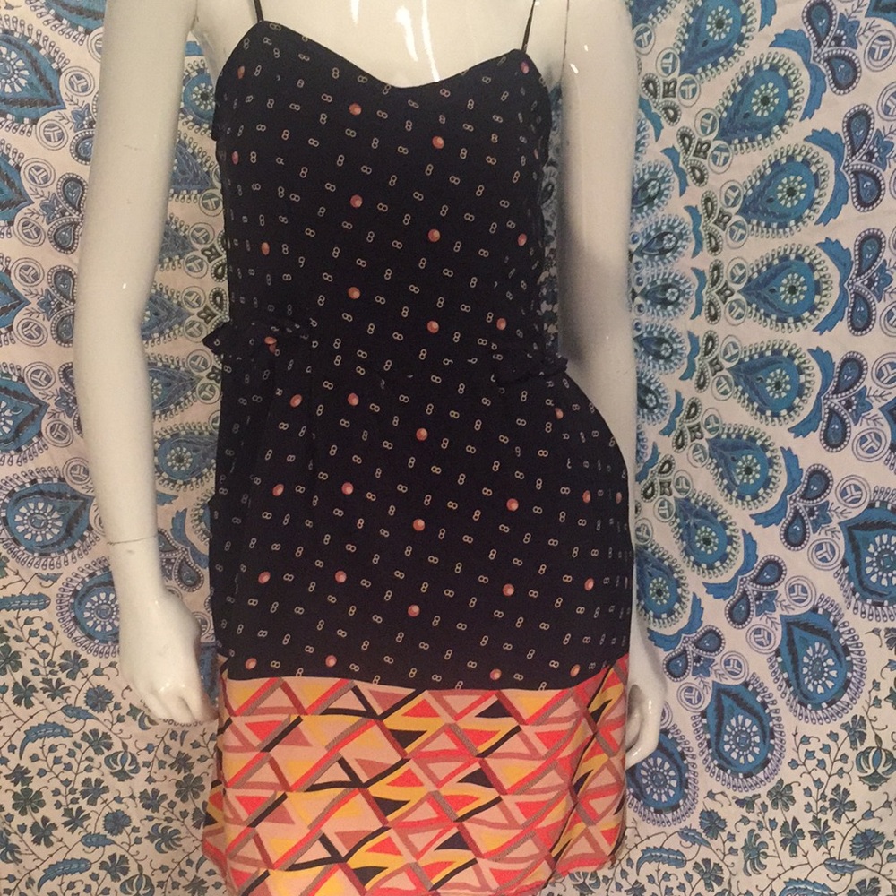 Cute fall color dress! 🍂